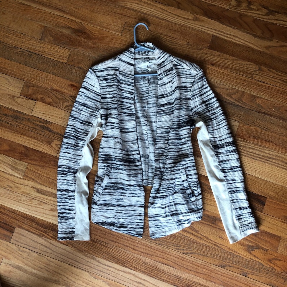 Lou and Grey cotton blazer